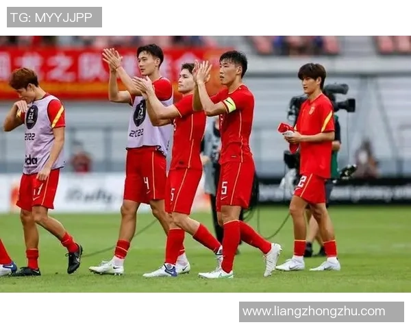 中国足球遭遇重创 这些被骂到极点的球星背后隐藏的真相与无奈