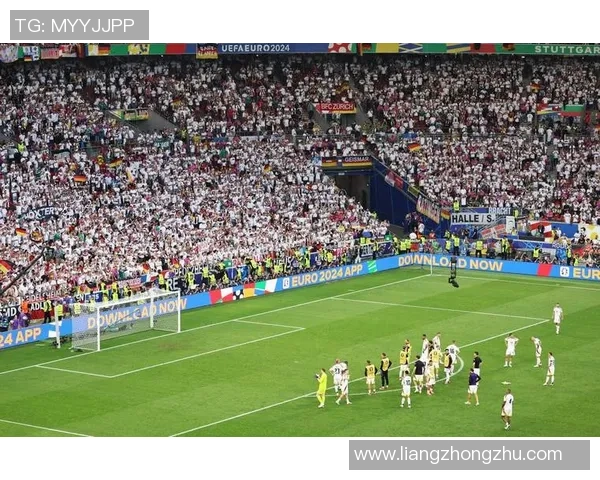 全球足坛传奇球星大揭秘 从梅西到C罗的成长与辉煌轨迹