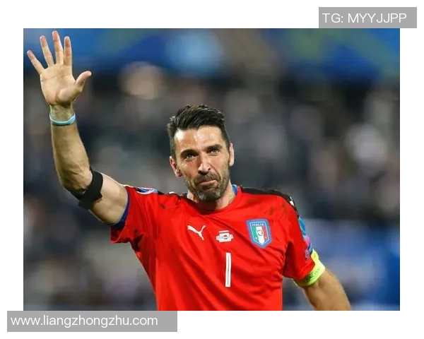 足球巨星的成长轨迹与巅峰时刻揭秘:从少年梦想到世界足坛传奇 足球巨星的成长轨迹与巅峰时刻揭秘:从少年梦想到世界足坛传奇